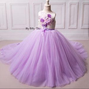 ITTY BITTY TOES Soft purple, full-length bridal tulle skirt & train
Satin floral